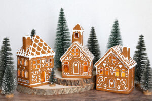 DIY ceramic gingerbread houses.