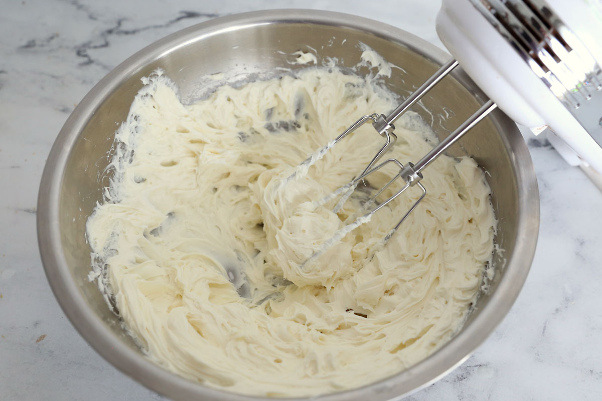 Cream cheese, sugar, vanilla and lemon juice mixed together.