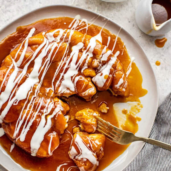 Pumpkin caramel monkey bread.