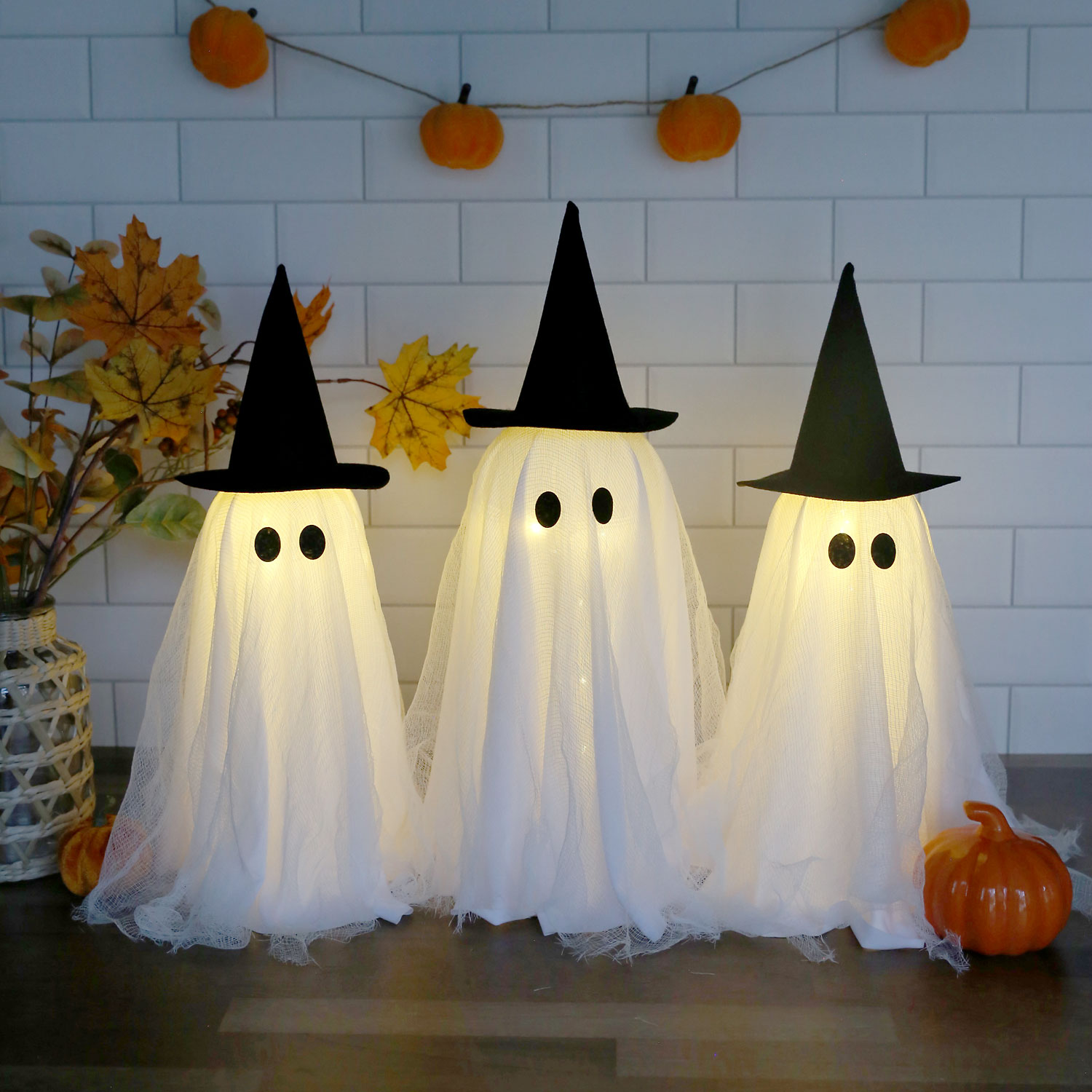 Lit up ghosts centerpiece.