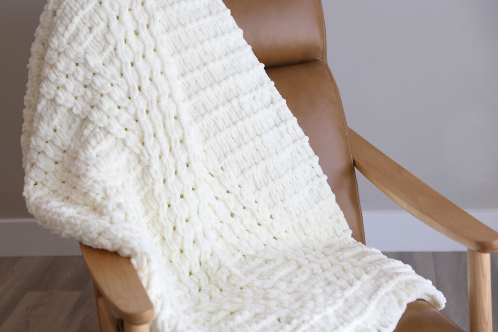 Twisted Stitch Loop Yarn Blanket - It's Always Autumn