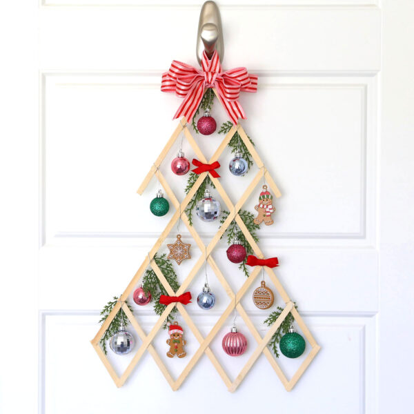 DIY Christmas tree wall hanging.